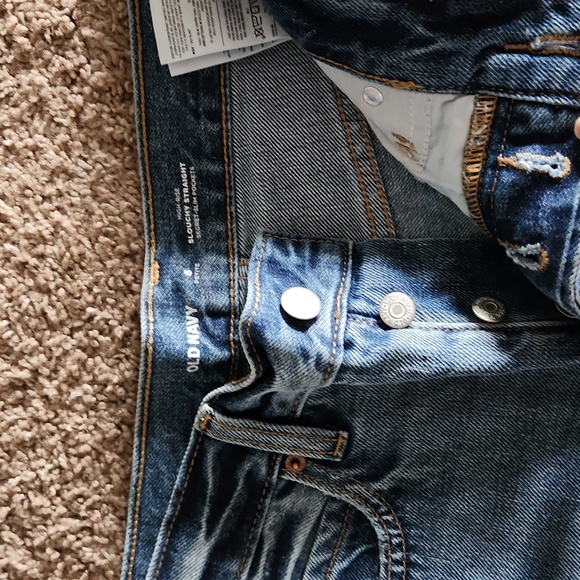 Straight leg jeans - Picture 2 of 3